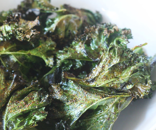 spicy-garlic-kale-chips-recipe-19a.jpg